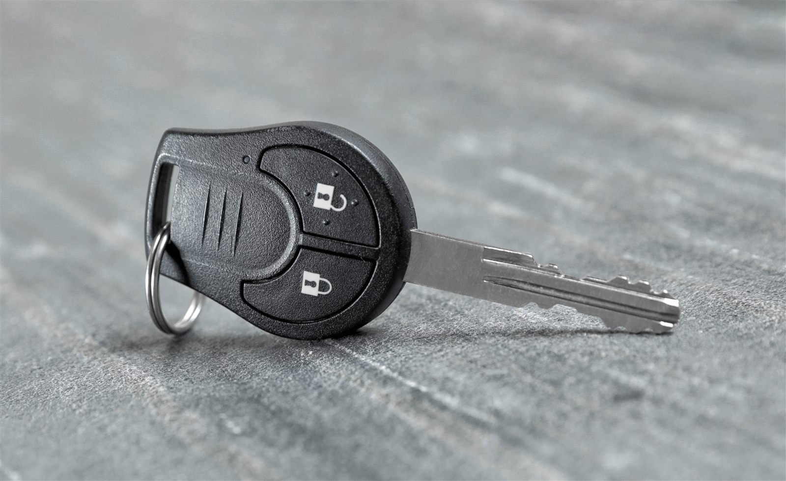 Comprendre les types de clés de voiture : mécanique, transpondeur, keyless