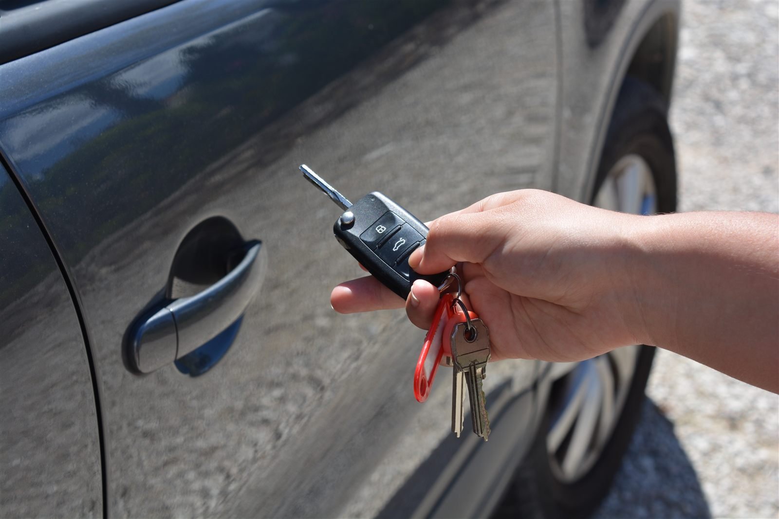 Vol de voiture sans effraction : se protéger du vol à la relais