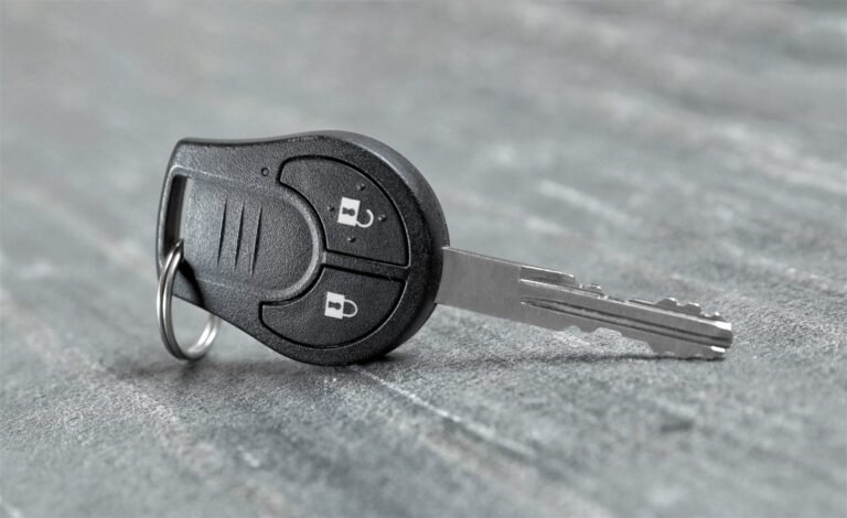 Comprendre les types de clés de voiture : mécanique, transpondeur, keyless